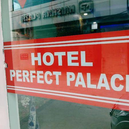 Hotel Perfect Palace Nové Dillí Exteriér fotografie