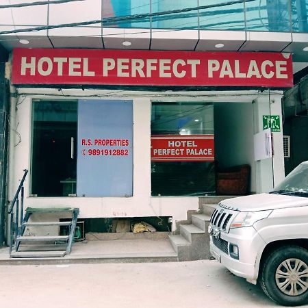 Hotel Perfect Palace Nové Dillí Exteriér fotografie